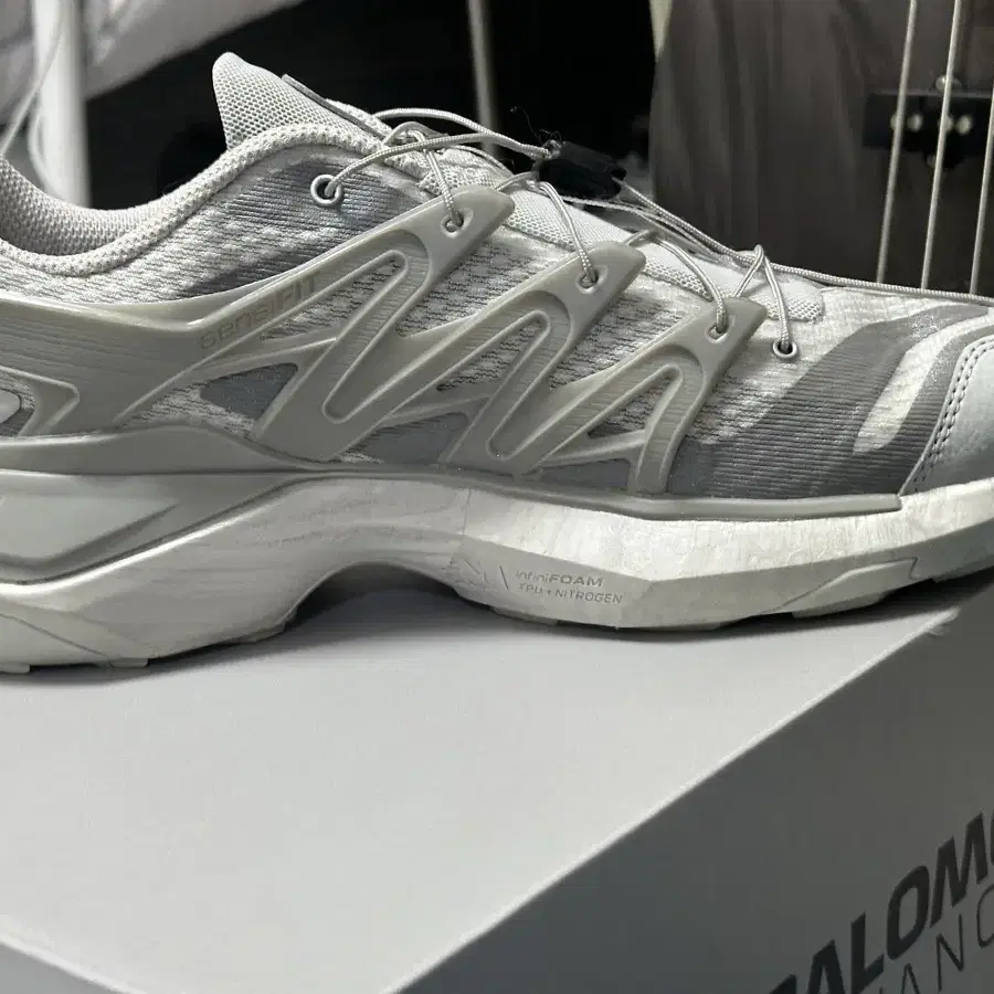 살로몬(salomon) XT PU.RE 어드밴스드 275mm 판매합니다