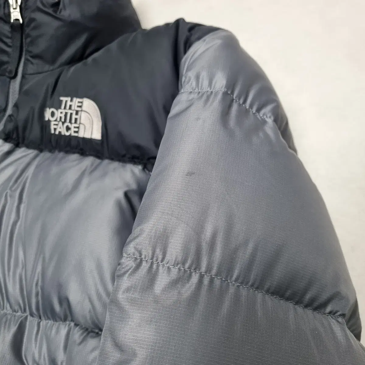 구형 노스페이스 눕시 그레이 - 90(S)    NORTH FACE 패딩