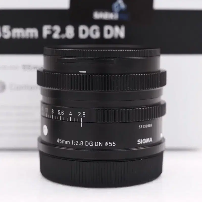 시그마 45mm f2.8 L마운트 새상품급 풀박 팝니다