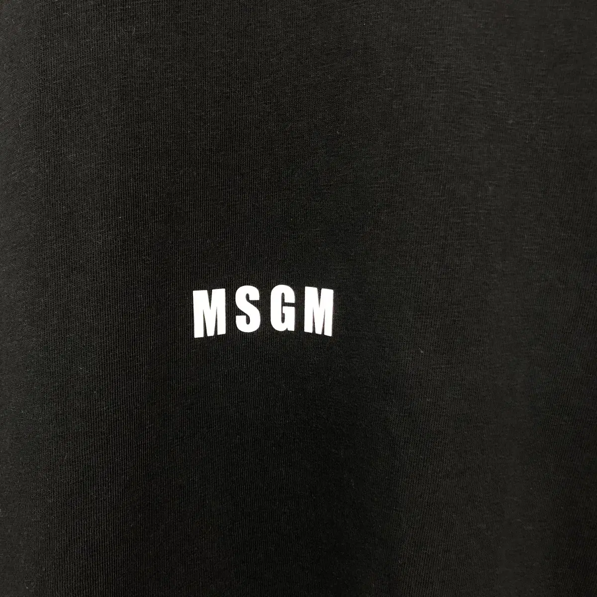 MSGM 블랙 반팔티(S사이즈 남여공용95가능)