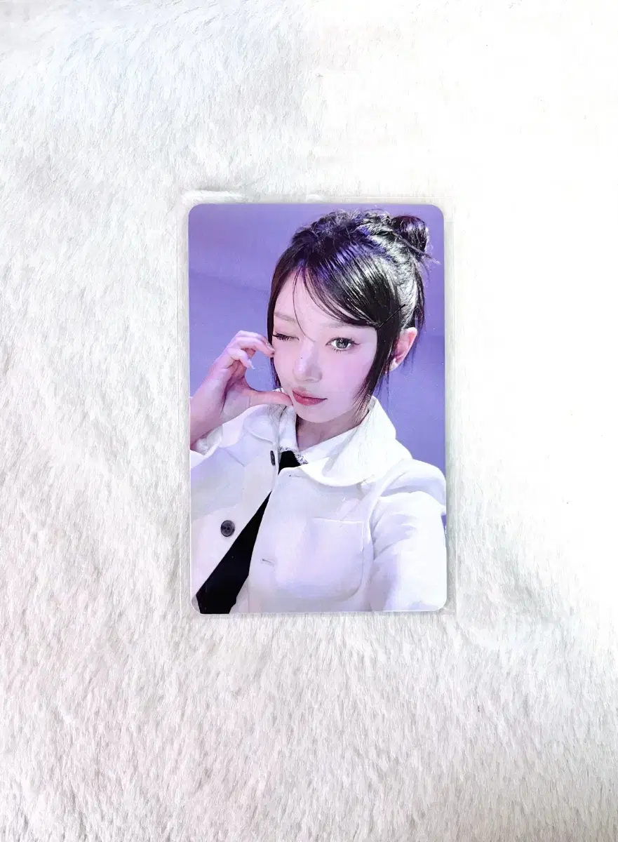 Eyelet Moka weverse Studio Dance YouTube photocard unreleased photocard WTS