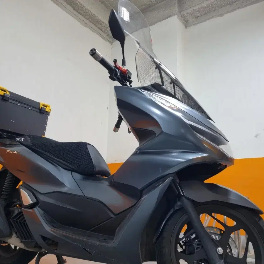 21년식 pcx 판매합니다