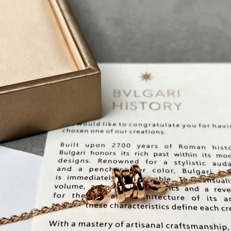 BVLGARI   불가리  금빛 목걸이