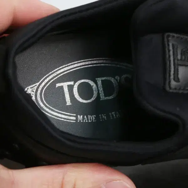 TOD'S (225)