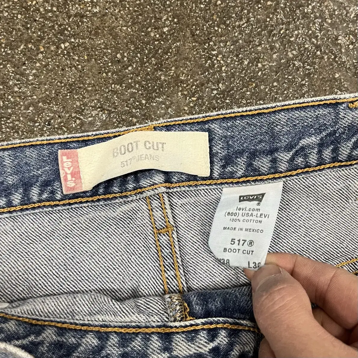 00s Levis517 부츠컷 데님 팬츠 (37)