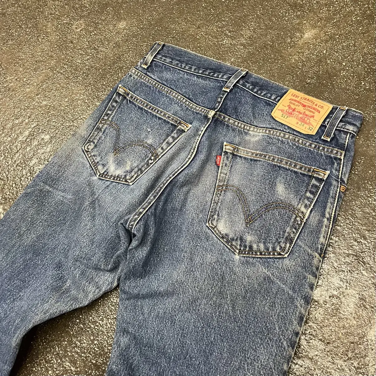 00s Levis517 부츠컷 데님 팬츠 (33)