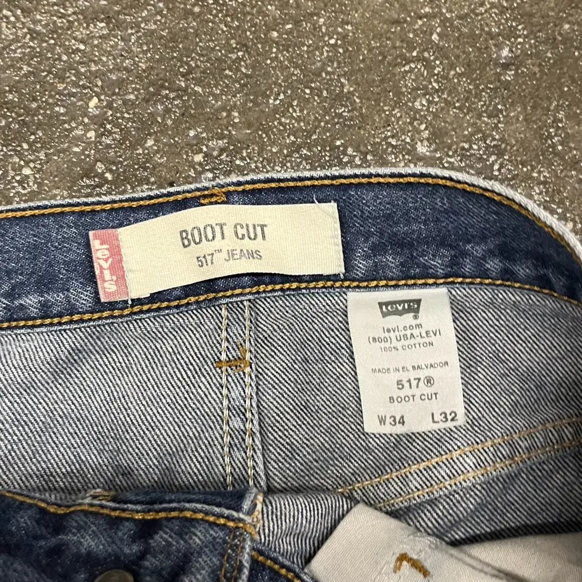 00s Levis517 부츠컷 데님 팬츠 (33)