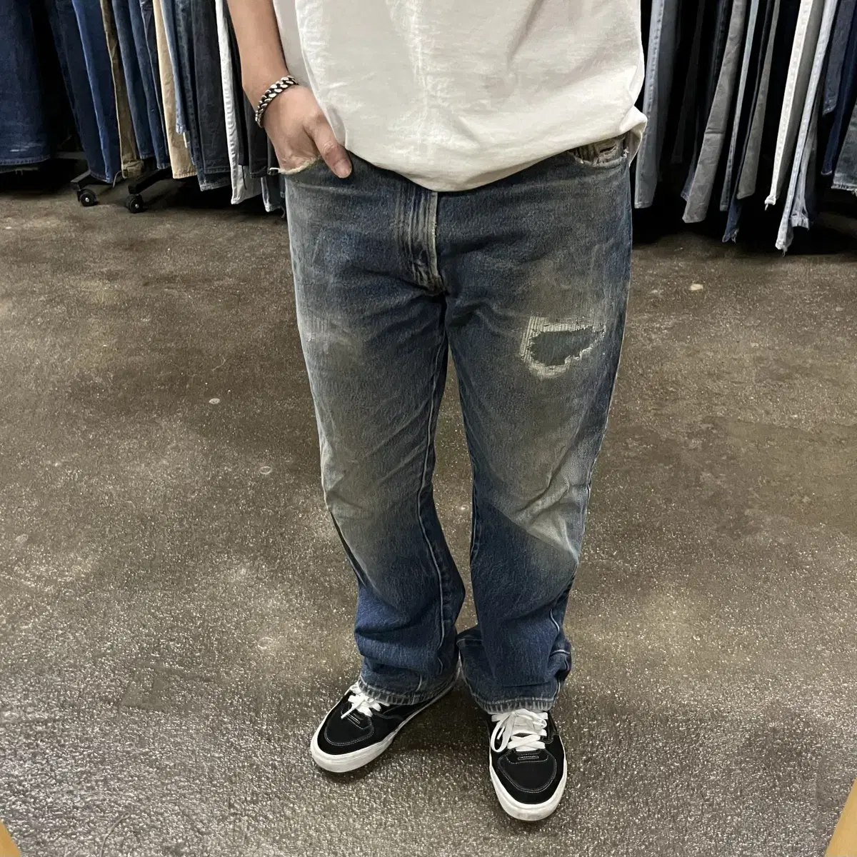 00s Levis517 부츠컷 데님 팬츠 (33)