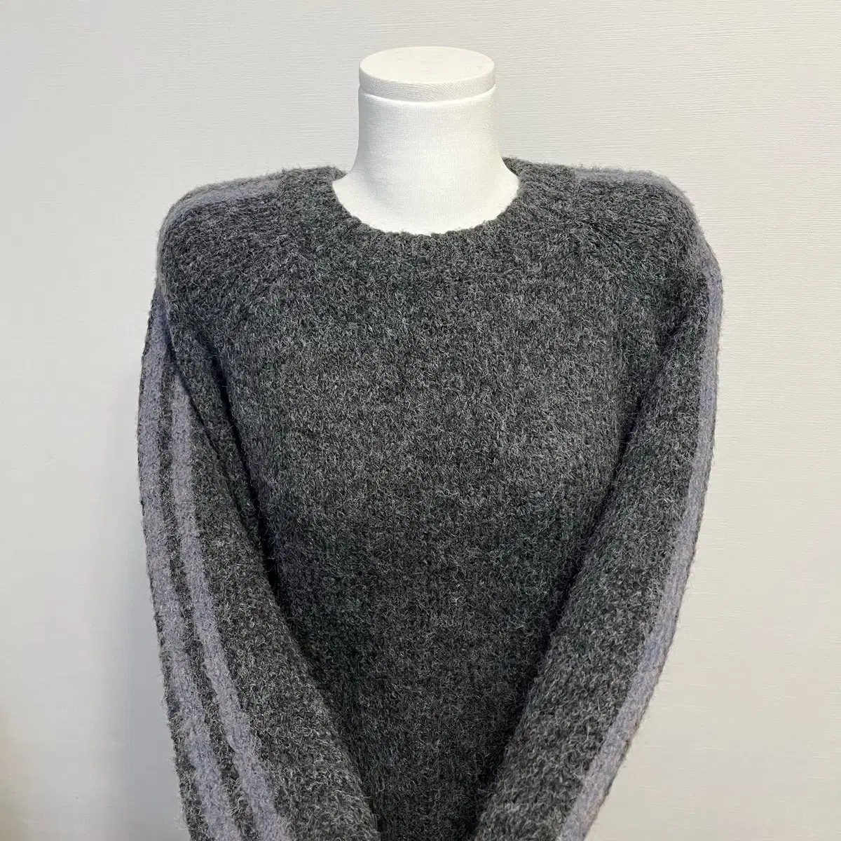 파르티멘토 우먼 니트 LILY BOUCLE KNIT SWEATER