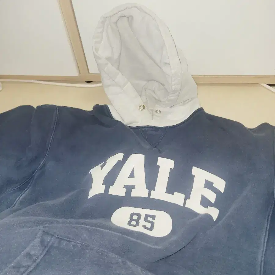 후드티 YALE