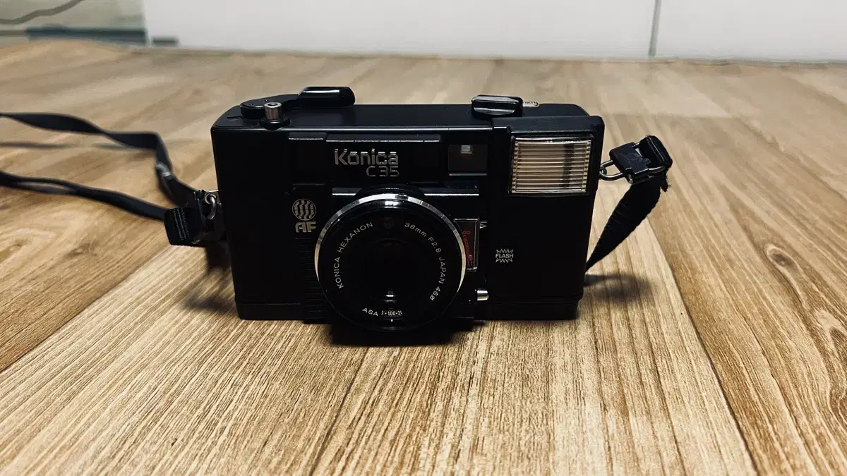 Konica C35 AF 필름카메라