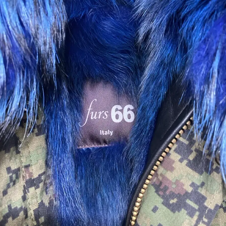 Furs66 퍼세이세이 리얼폭스퍼 야상코트(55) 판매합니다.