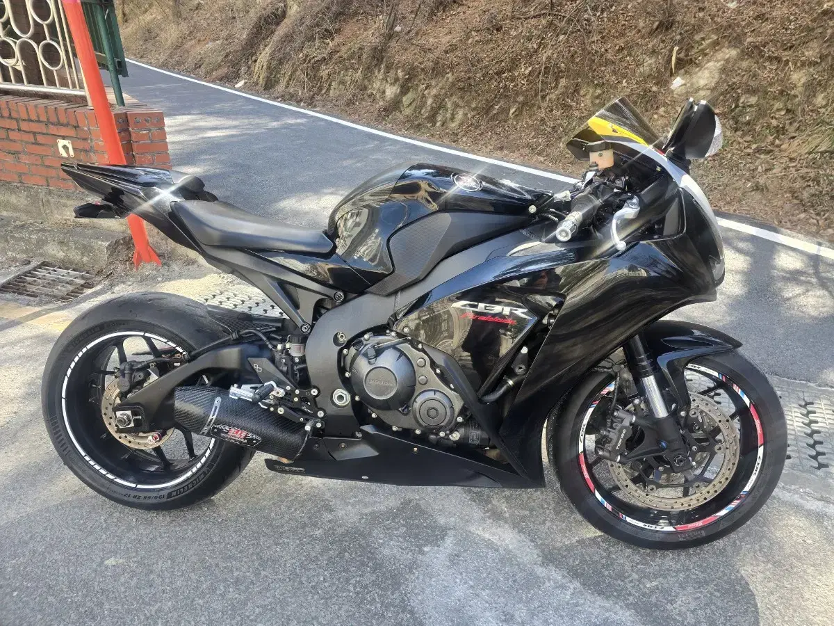 2012년식 옵션좋은 혼다 cbr1000rr 판매합니다