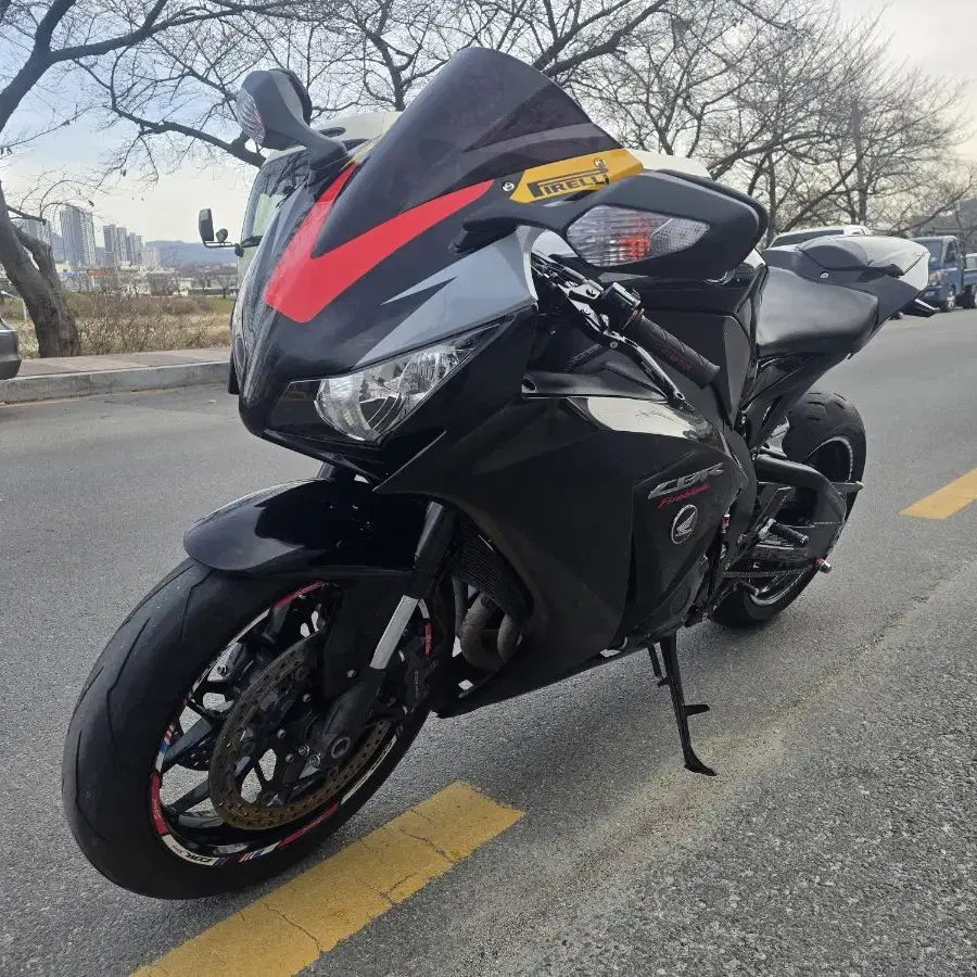 2012년식 옵션좋은 혼다 cbr1000rr 판매합니다