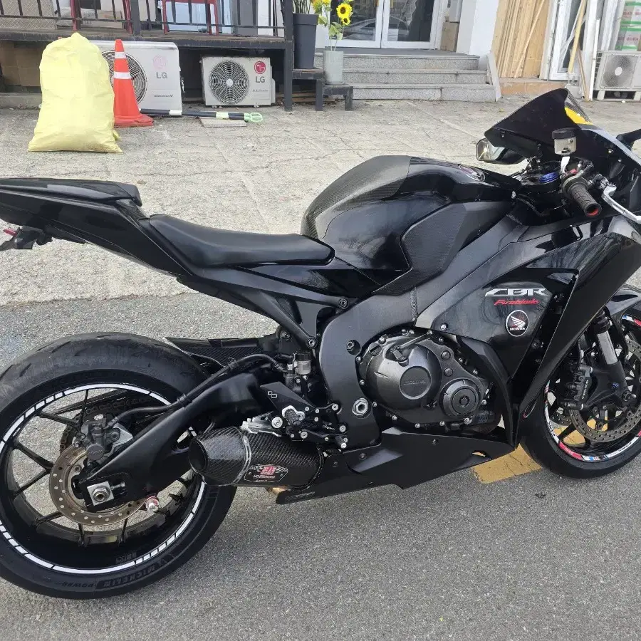 2012년식 옵션좋은 혼다 cbr1000rr 판매합니다