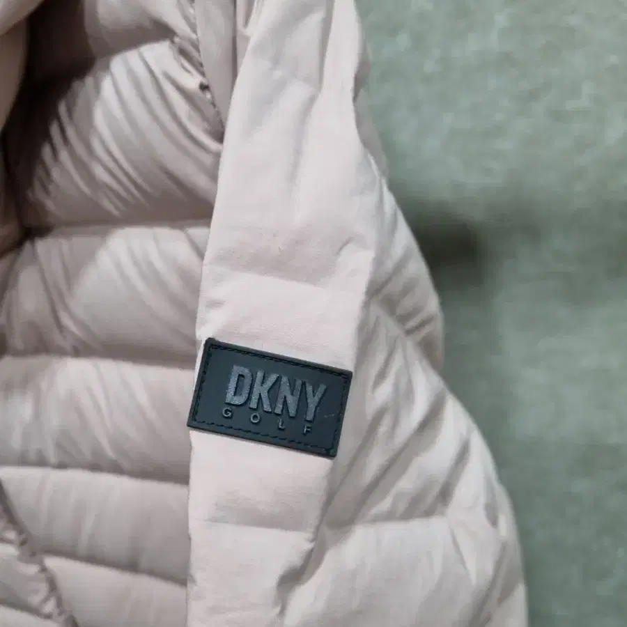 여성 S DKNY 골프웨어 거위털 경량 패딩