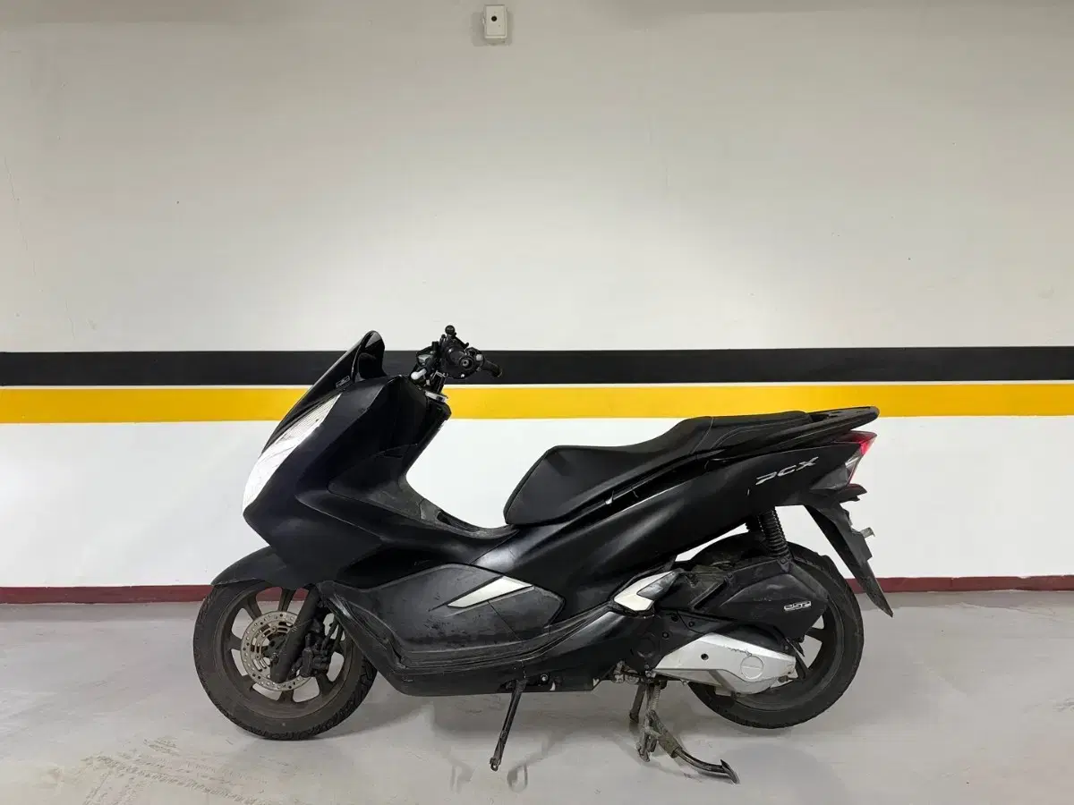 혼다 pcx125 2020년식 35,000km