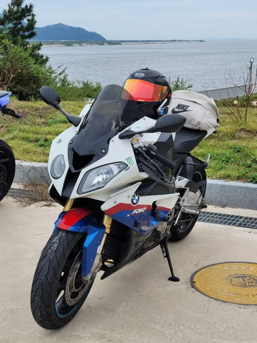 s1000rr  11년식 같은s1000rr풀배기랑 대차