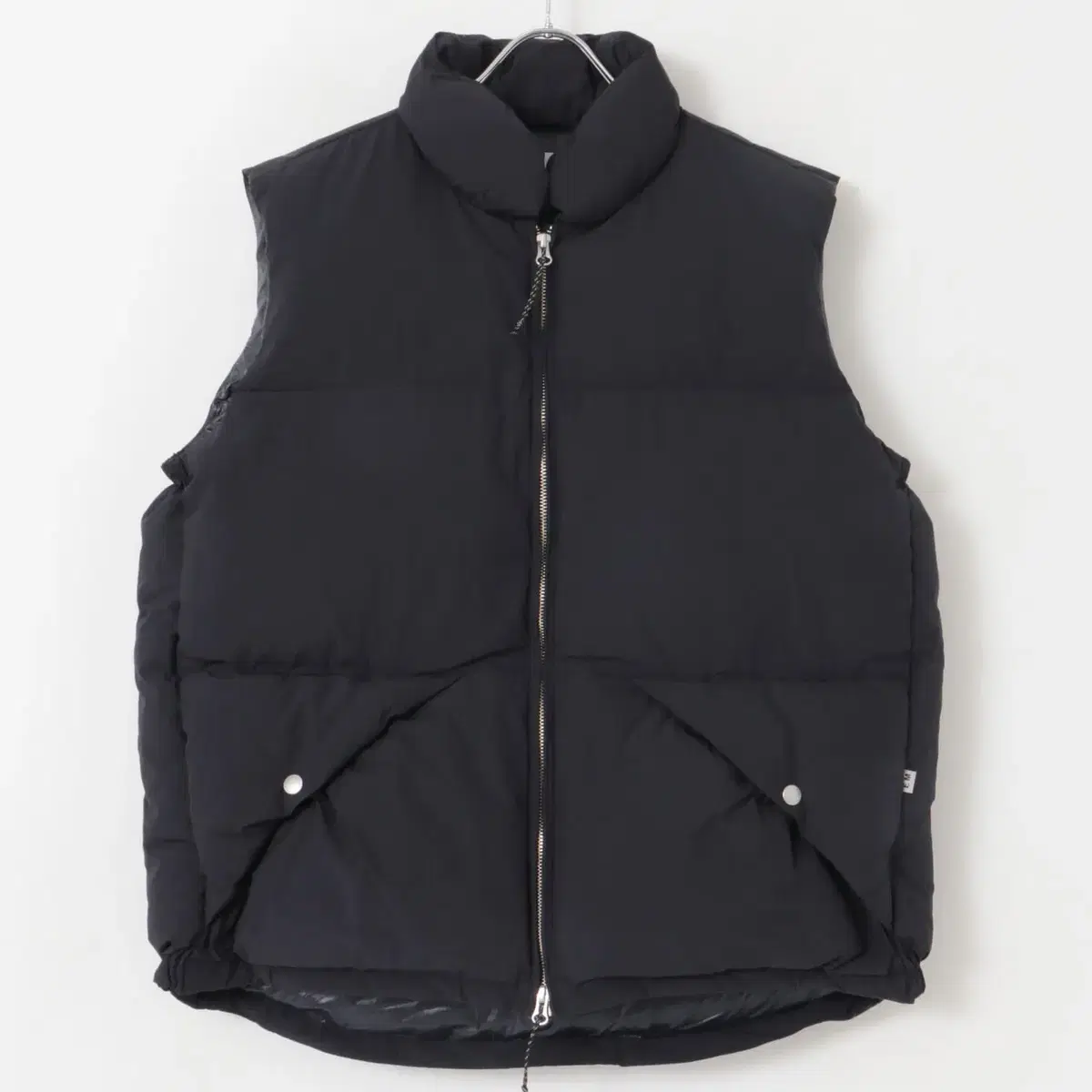 앤즈 앤드 민즈 ENDS and MEANS Down Vest