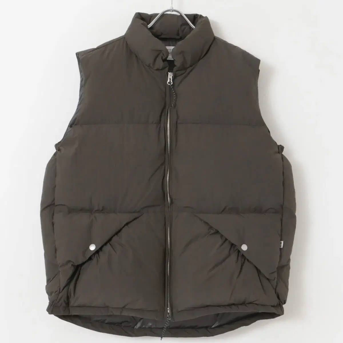 앤즈 앤드 민즈 ENDS and MEANS Down Vest