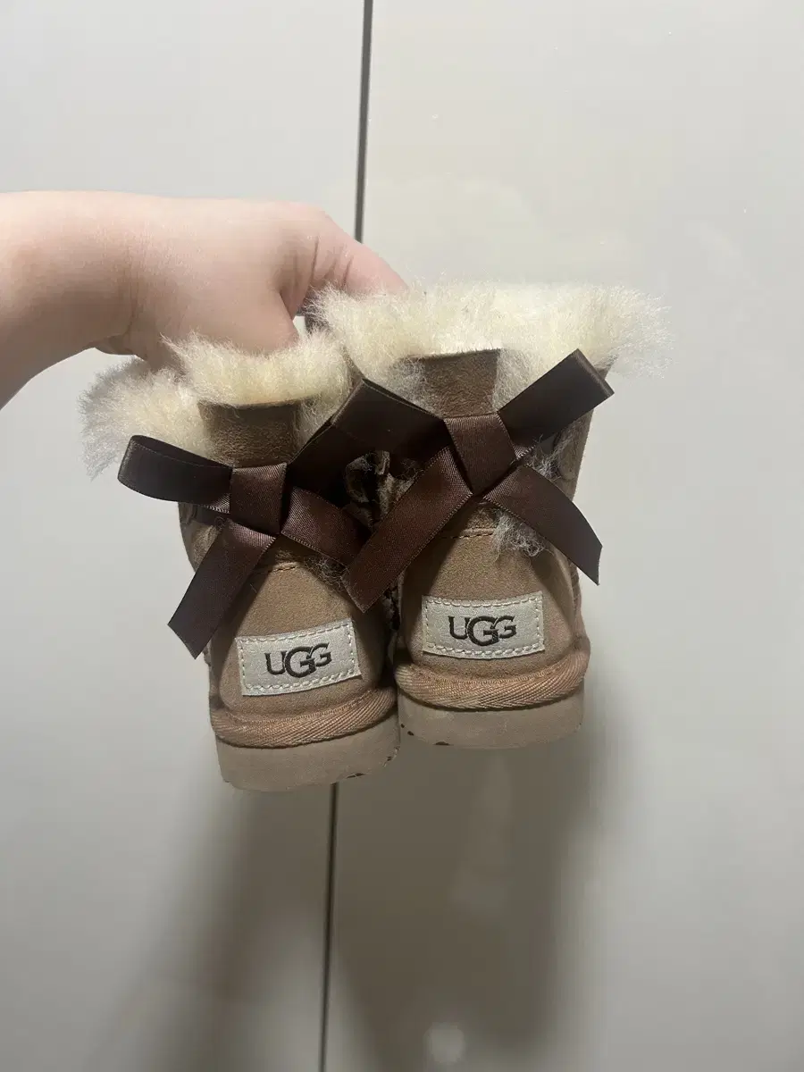 미국 ugg 아동사이즈 145