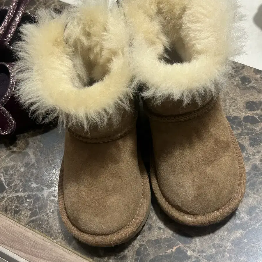 미국 ugg 아동사이즈 145