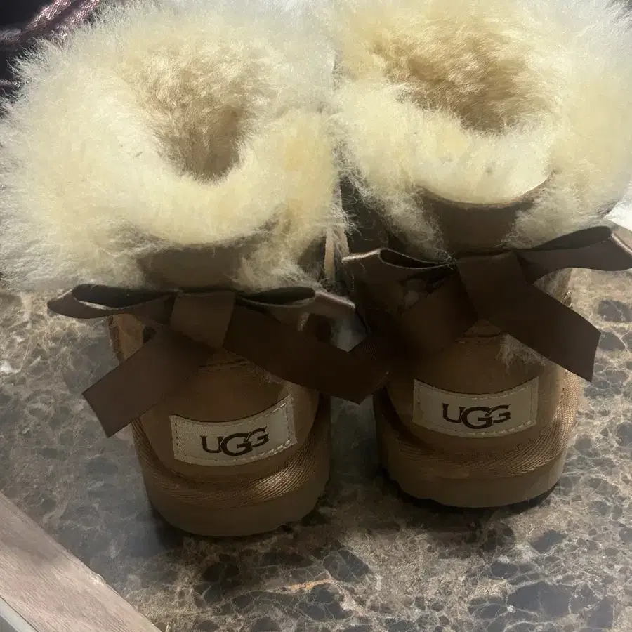 미국 ugg 아동사이즈 145