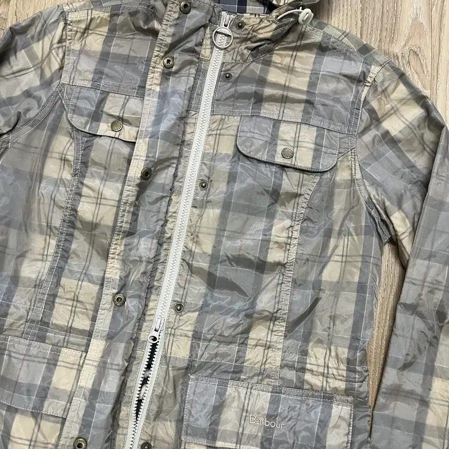 Barbour 바버 패러슈트 필드 자켓 95