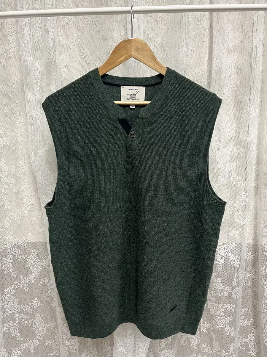 110) Henry Cotton 100% Wool Knit Vest