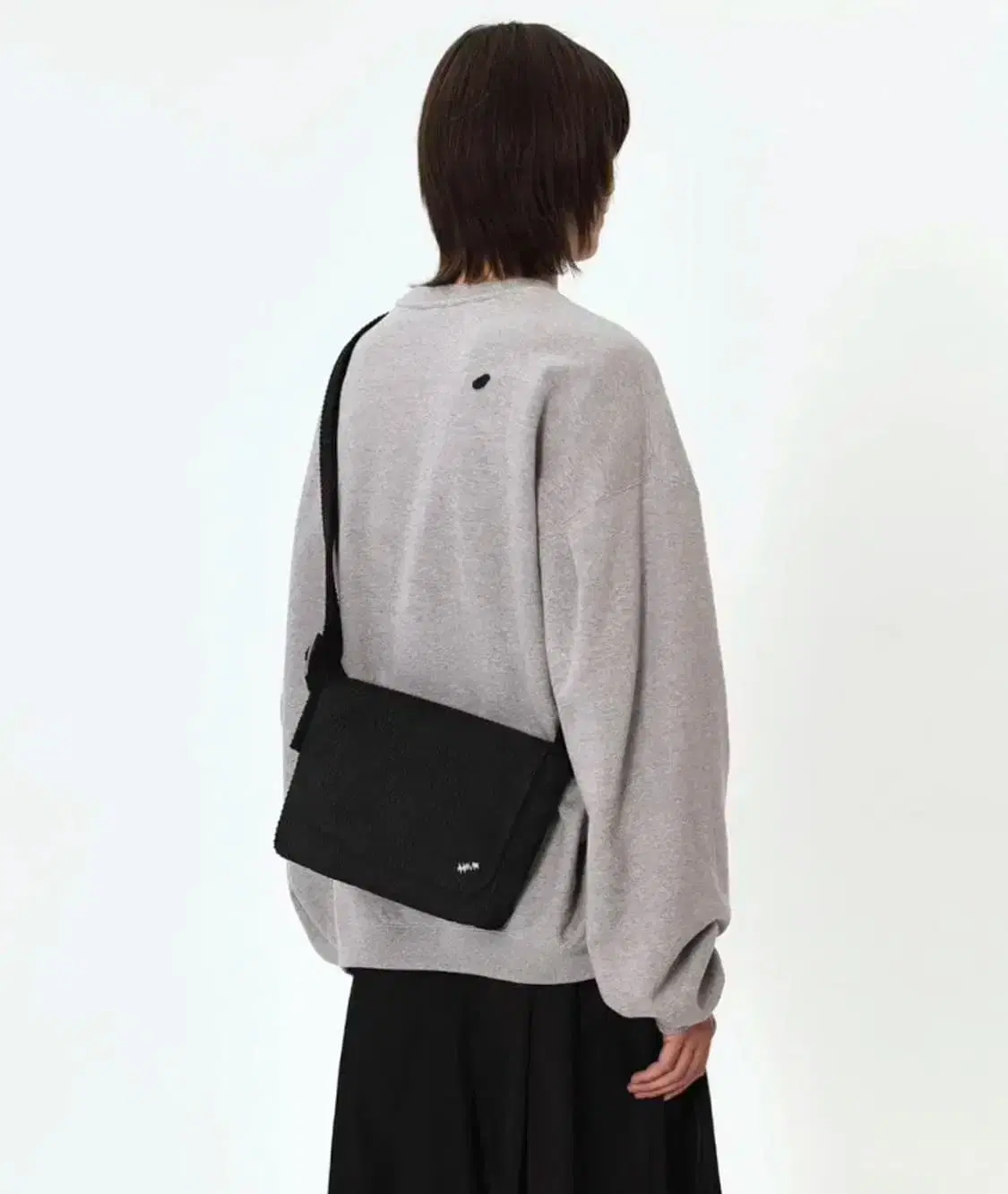 아더에러 Gleas shoulder bag Noir