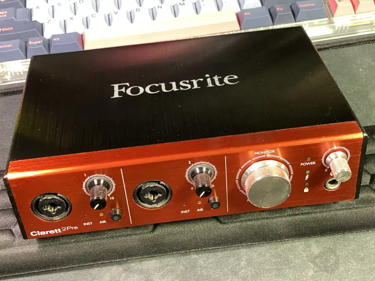 Focusrite Clarett 2Pre Thunderbolt 클라렛