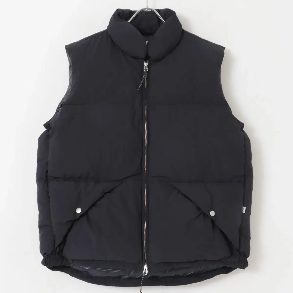 앤즈 앤드 민즈 ENDS and MEANS Down Vest