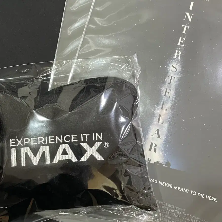 인터스텔라 아이맥스 a3 포스터 + IMAX 무릎담요 + 파우치 미개봉