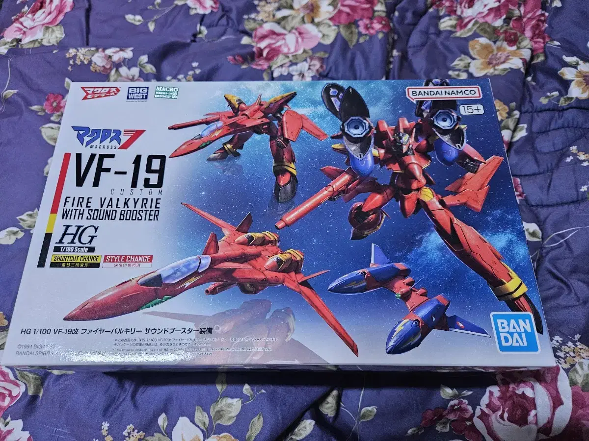 HG 마크로스 VF-19 파이어발키리 with 사운드부스터 미개봉 새제품