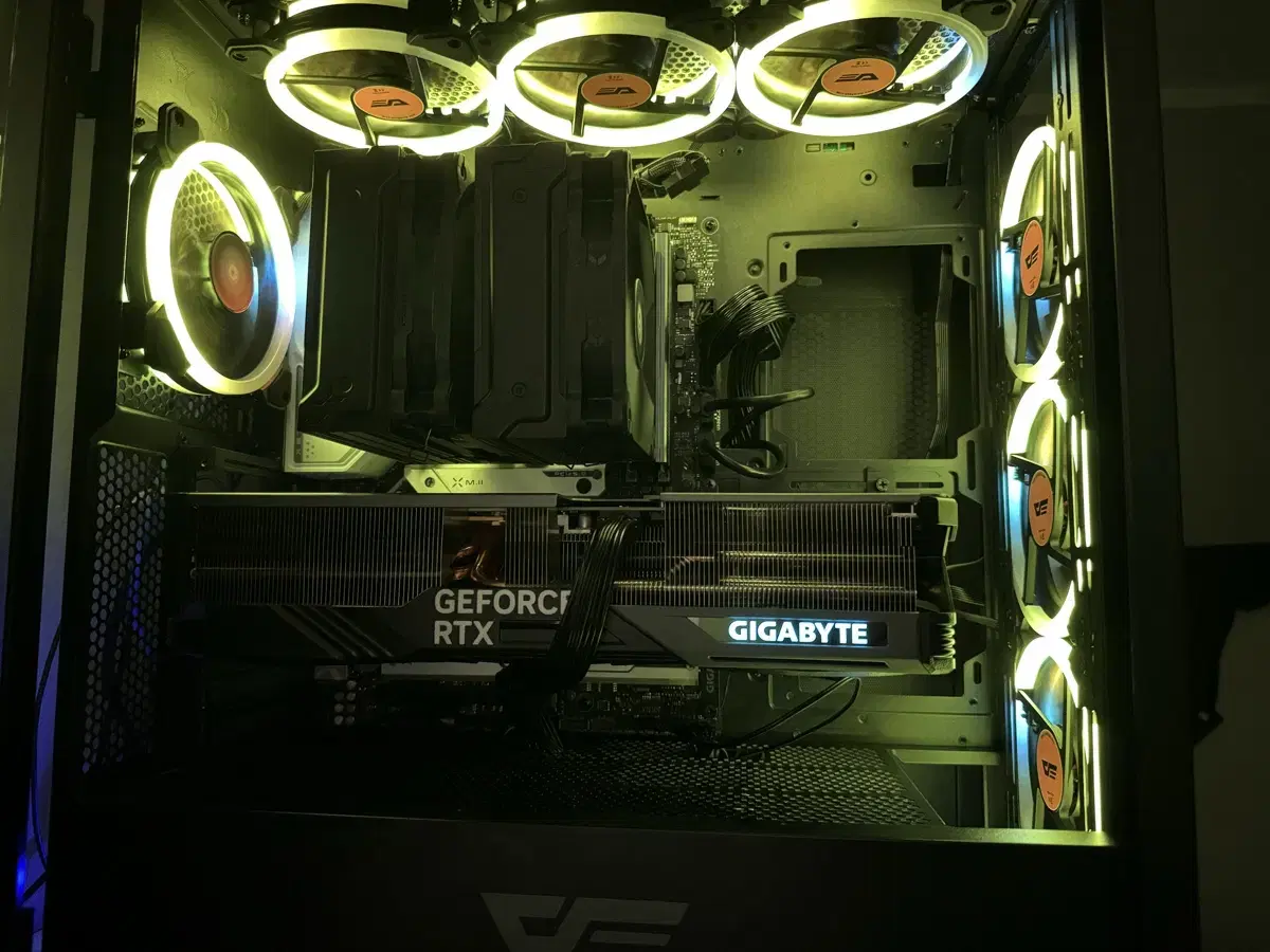 개인) 9800x3d 4080super 48g 2tb