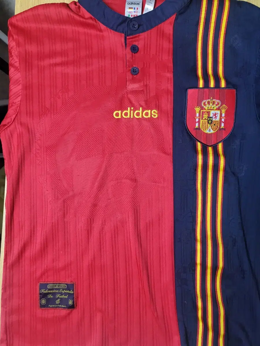 Spain national team uniform