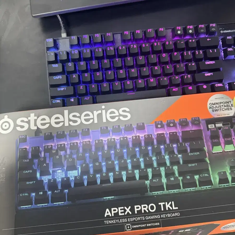 스틸시리즈 apex pro tkl 팔아요