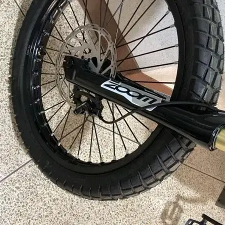 인듀로 ebike 8,000w  전기자전거, 운행 x 새상품