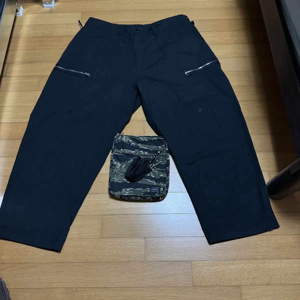 Beams SSZ x Porter 20AW Pants Black L, Shoulder Bag Camo