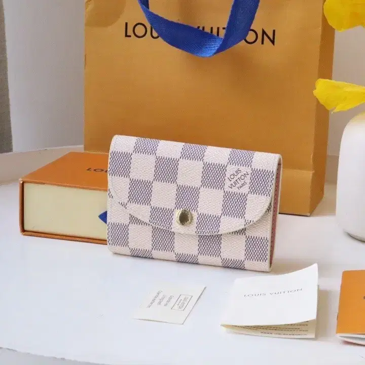 Louis Vuitton 루이비통 여성 로퍼 지갑