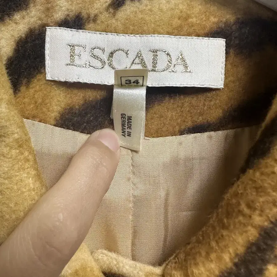 ESCADA 에스까다 호피 코트 34 (토끼털)