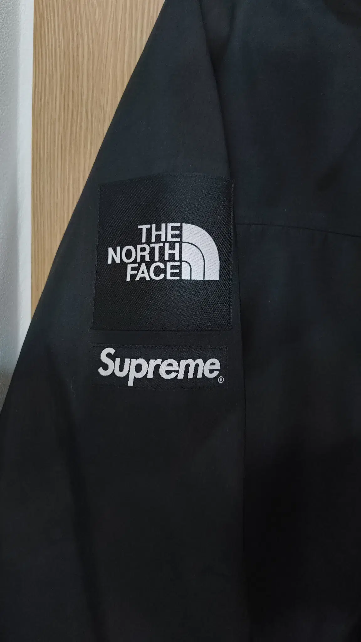 [L] 24SS Supreme x The North Face Split Taped Seam Shell Jacket Black