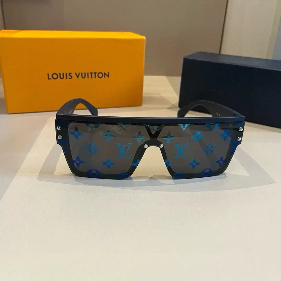 Louis Vuitton 루이비통 패션 선글라스