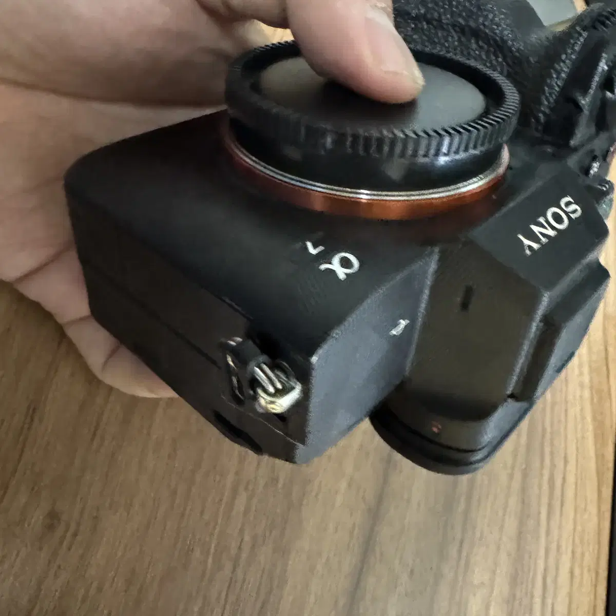 sony a7m4와 케이지 등