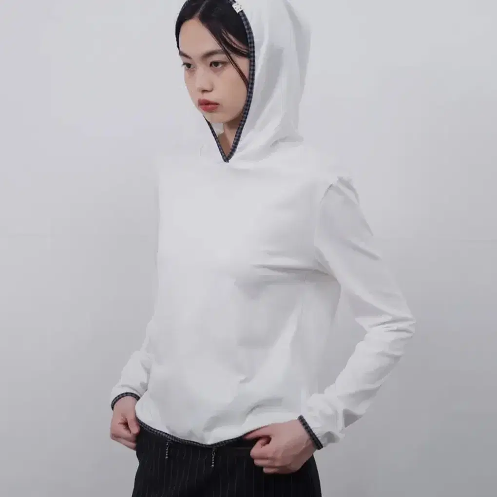 오헤시오 LONG HOODED T-SHIRT 아이보리 새상품