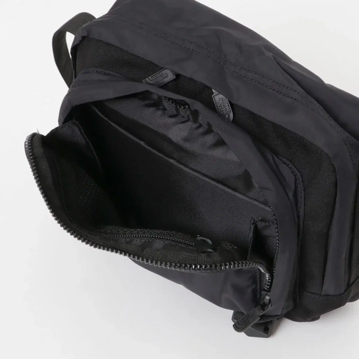 퍼플라벨 THE NORTH FACE Nylon Shoulder Bag