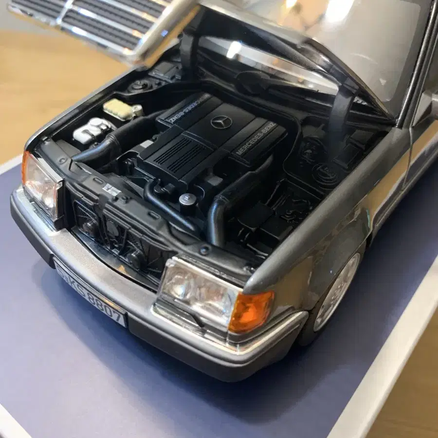 1:18 노레브 벤츠 E클래스 w124