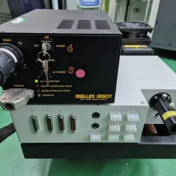 MELLES GRIOT ION Laser Power Supply