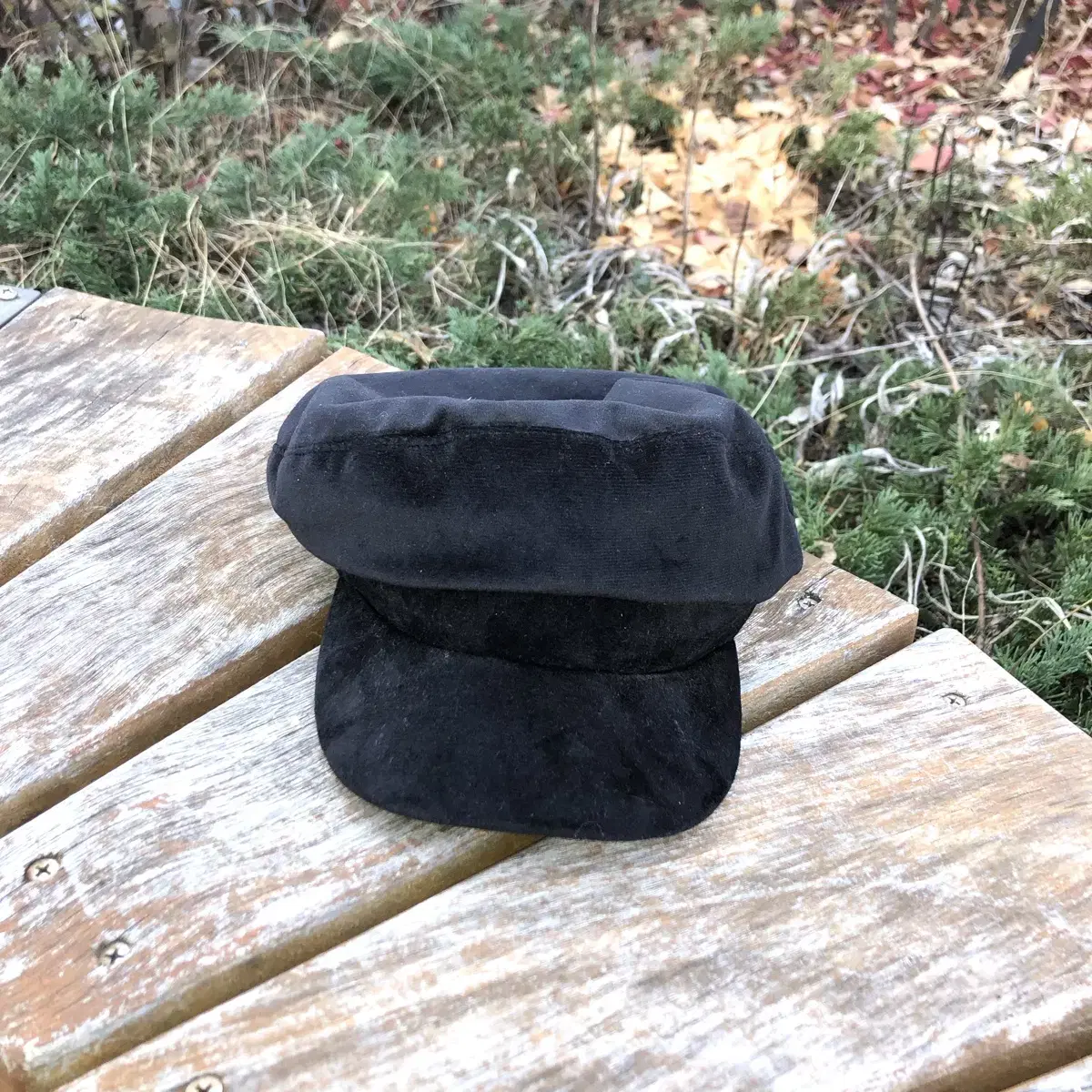 Vintage Zara black newsie cap