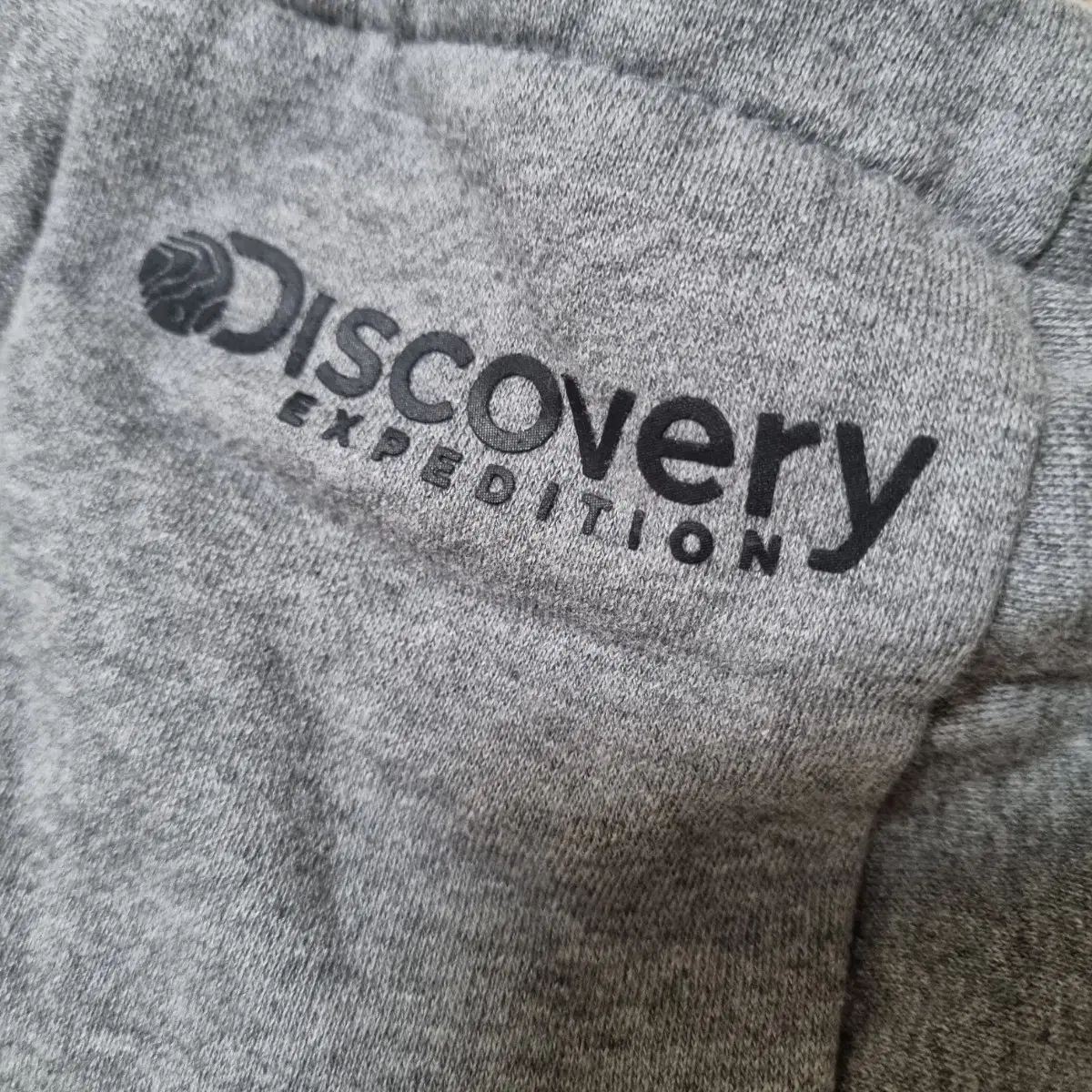 Discovery 디스커버리 후드티